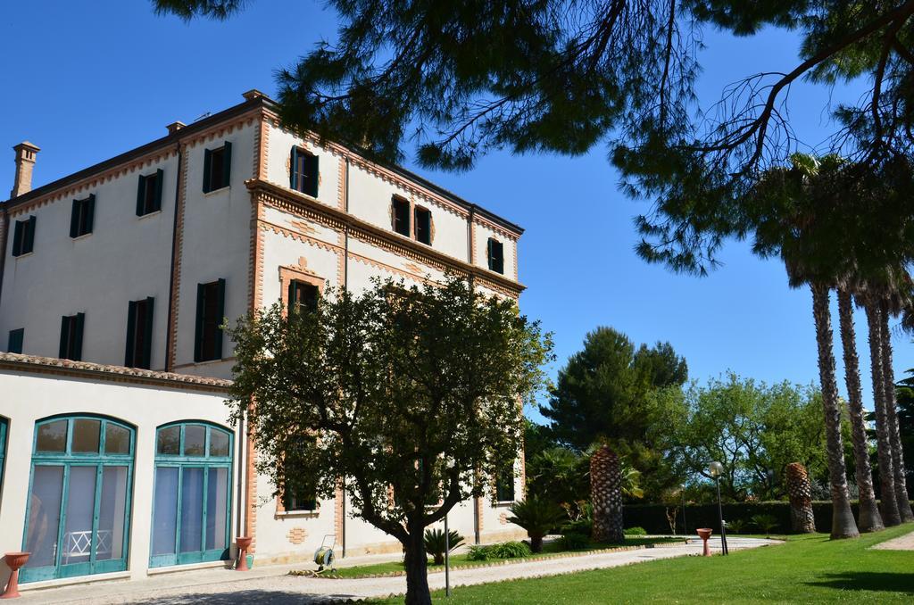 Villa Montanari Rosati Порто-Сан-Джорджо Екстер'єр фото